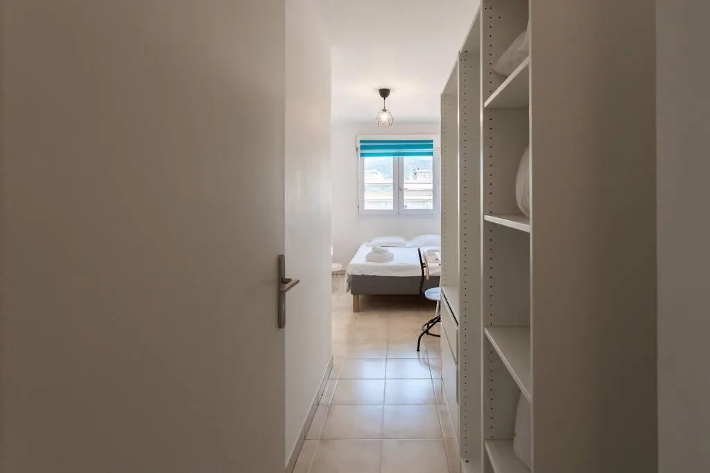 L41 Suite Paladium 8Pax 4Rooms Balcony Wifi Ac Nice Apartment