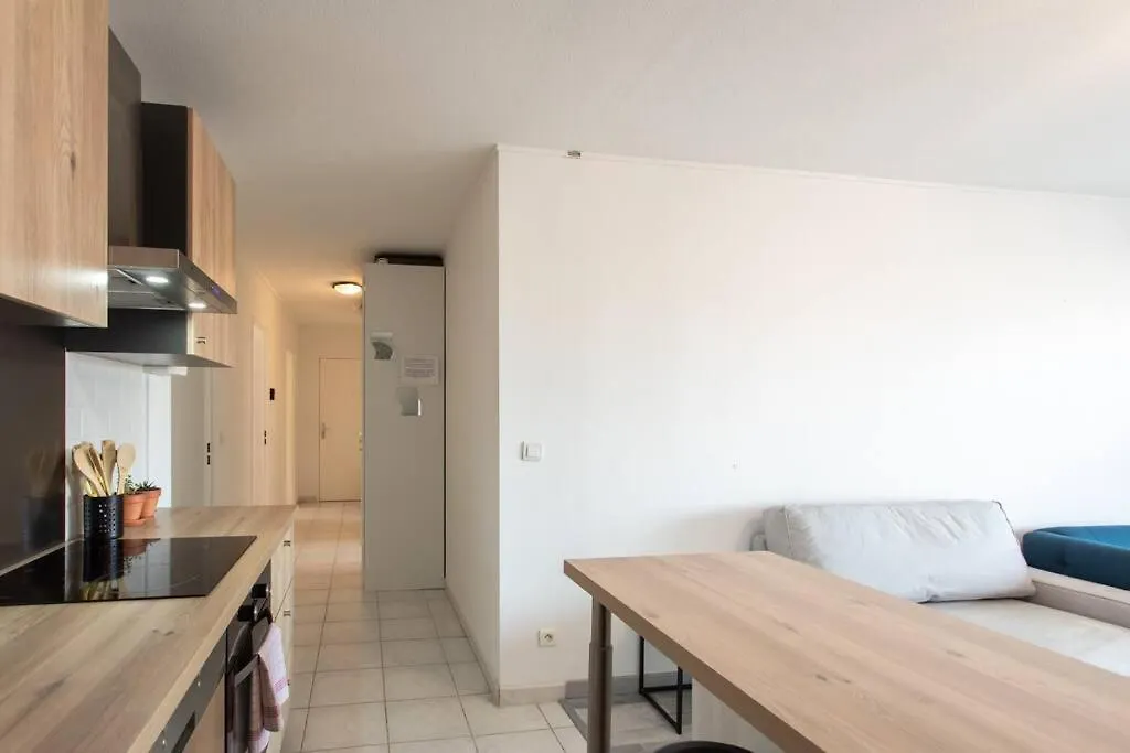 L41 Suite Paladium 8Pax 4Rooms Balcony Wifi Ac Nice Apartment